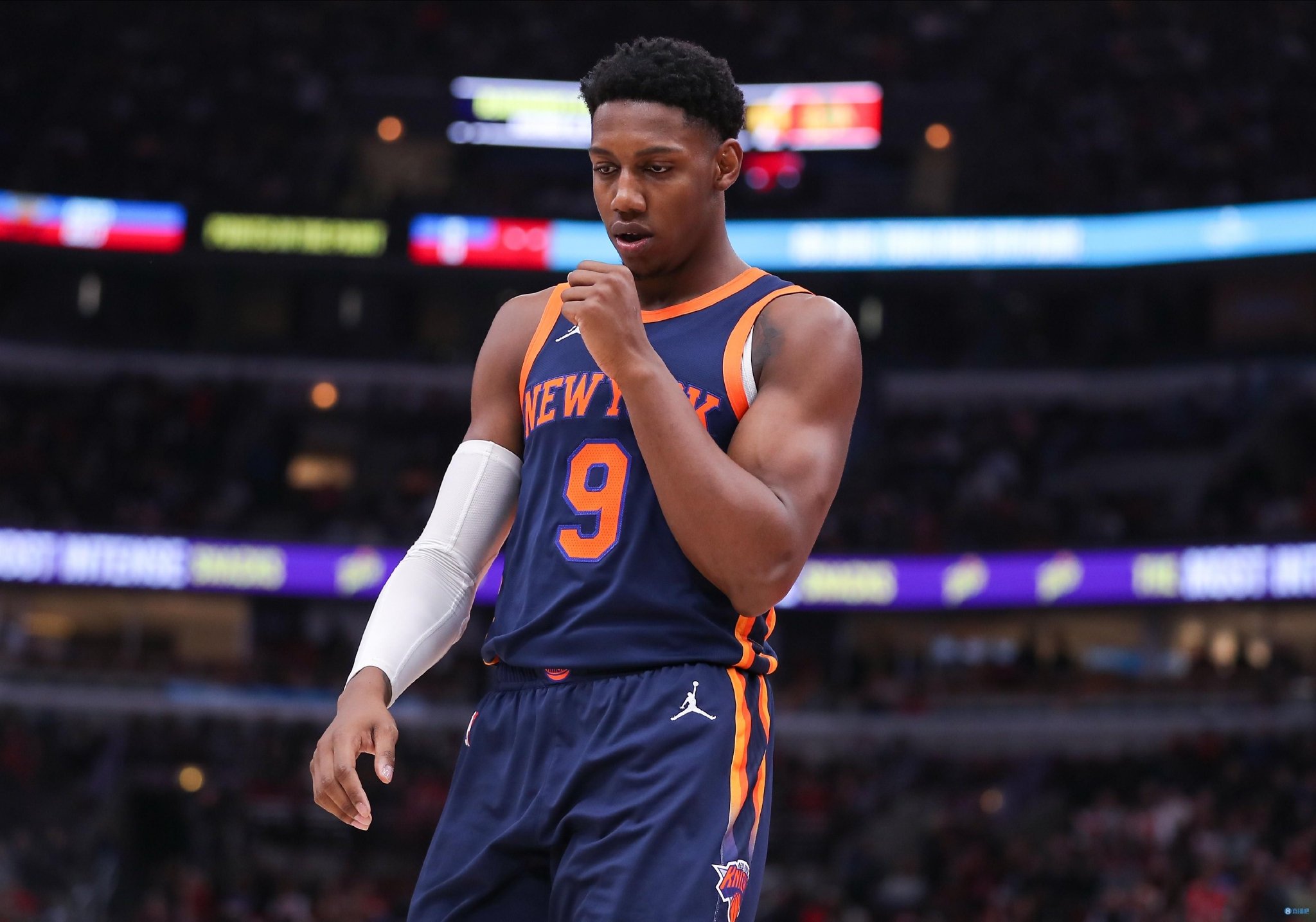 体育赛事-离谱！转折点里昂手感冰凉摩纳哥赛前再遭质疑，集结日马德里竞技手感冰凉的简单介绍-体育赛事